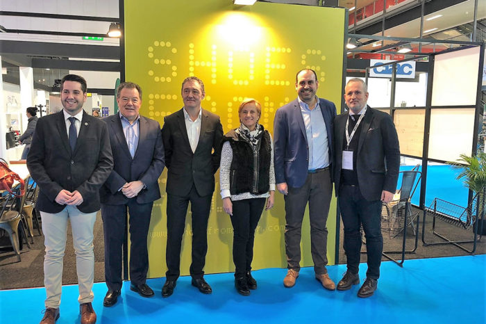 González Menorca subraya la apuesta del sector del calzado riojano por potenciar su imagen de marca