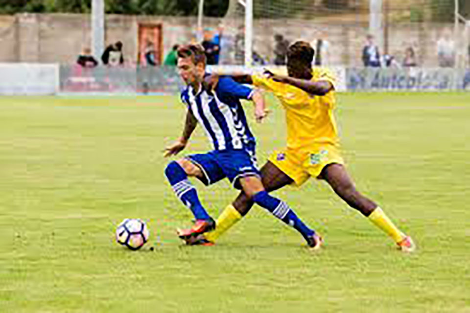 Aly Coulibaly, último refuerzo para Miguel Sola. / SPORTARAGÓN