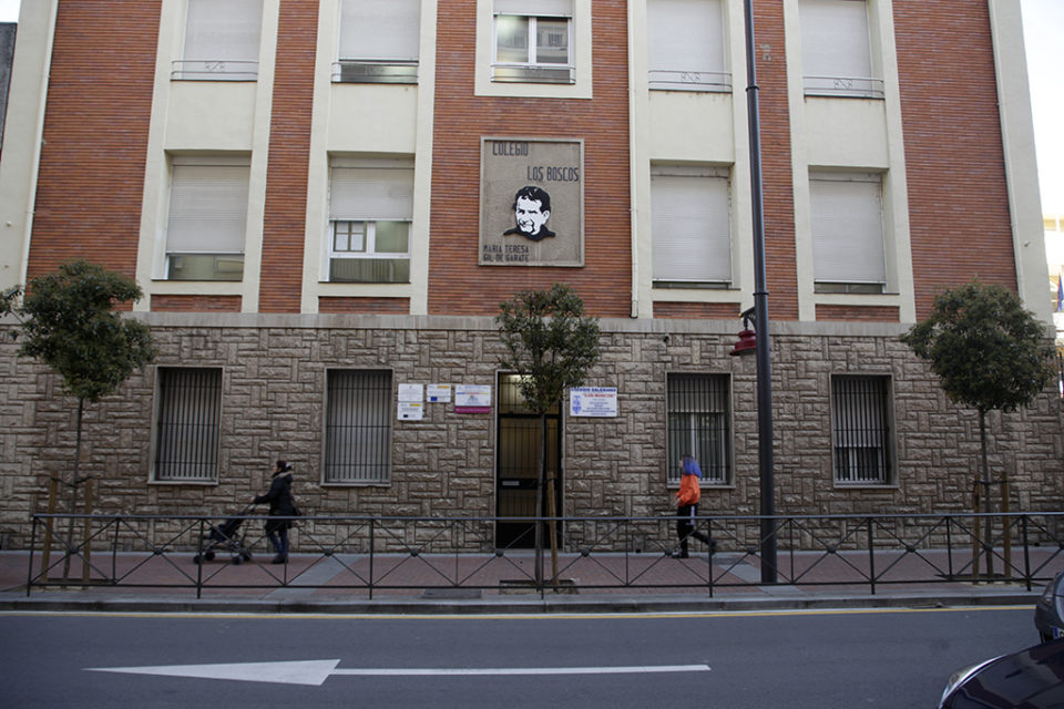 Colegio Los Boscos, situado en la calle Múgica. / Darío Uruñuela