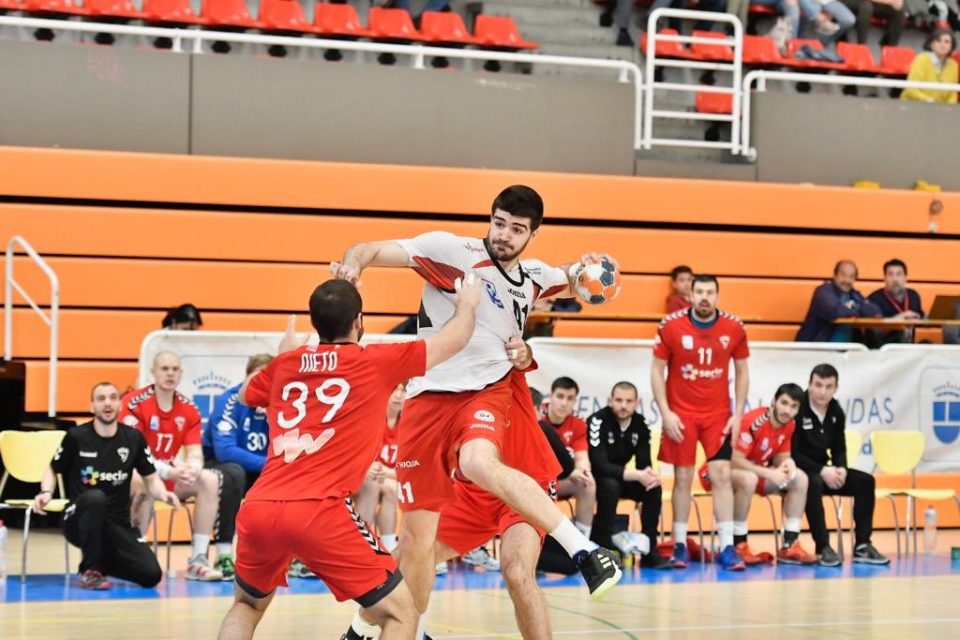 El Logroño se impuso al Alcobendas y ya es segundo en ASOBAL. / Balonmano Logroño