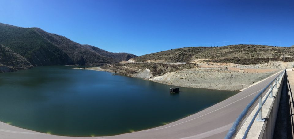 Imagen panorámica de la presa de Soto-Terroba. / Clara Larrea