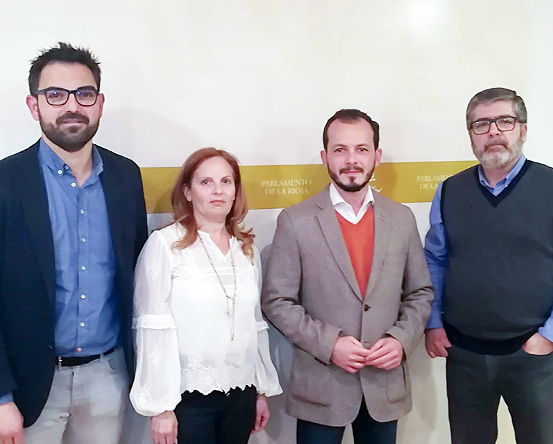 Ubis y Baena, con profesionales de Atención Primaria. / NR