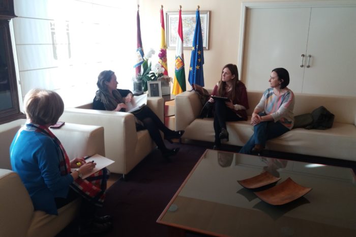 Las familias monoparentales tendrán una consideración especial en los campamentos