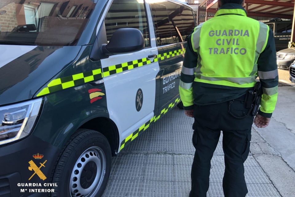 Tráfico inicia una campaña de vigilancia del transporte escolar. / NR