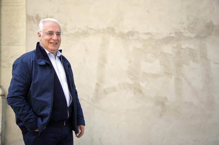 Ceniceros: "De esto se sale gracias a nuestros profesionales sanitarios"