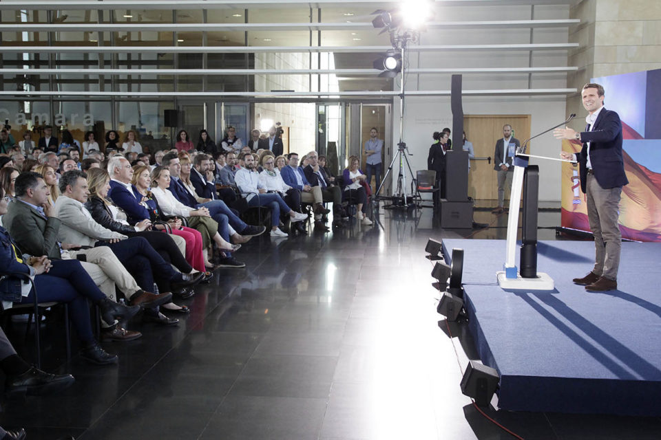 Pablo Casado, presidente del Partido Popular, en Logroño, apoyando a sus compañeros riojanos en las citas electorales del 26 de mayo. / Darío Uruñuela