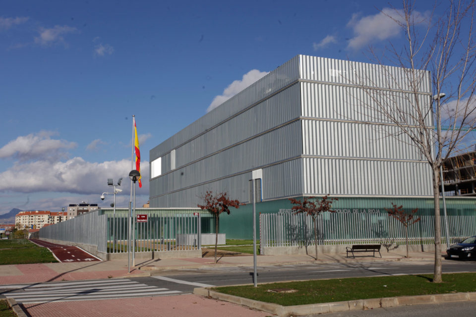 Jefatura Superior de Policía de La Rioja, en el barrio de Fardachón. / Ingrid