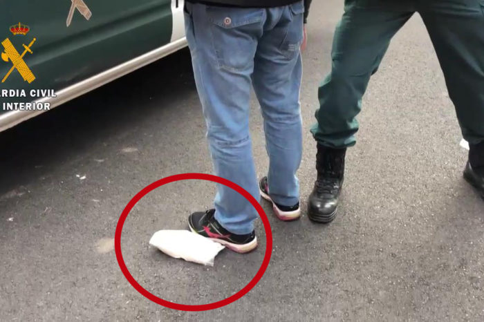 Pillan en un control antidroga a un hombre con medio kilo de speed oculto en su axila