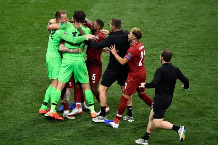 El Metropolitano se tiñe de red