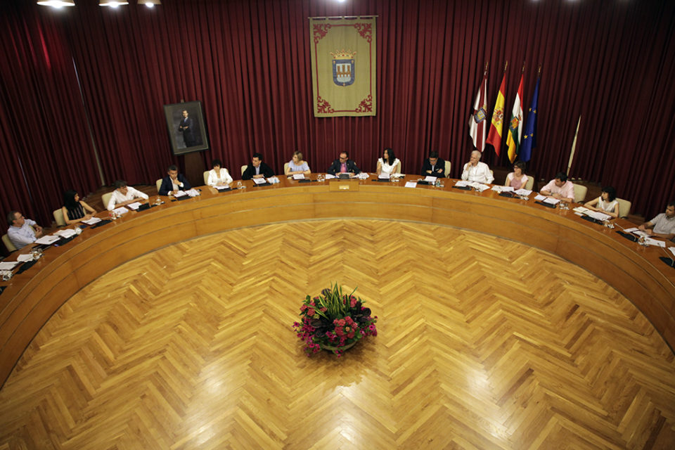Imagen del pleno celebrado el pasado 4 de julio en el Ayuntamiento de Logroño. / Ingrid