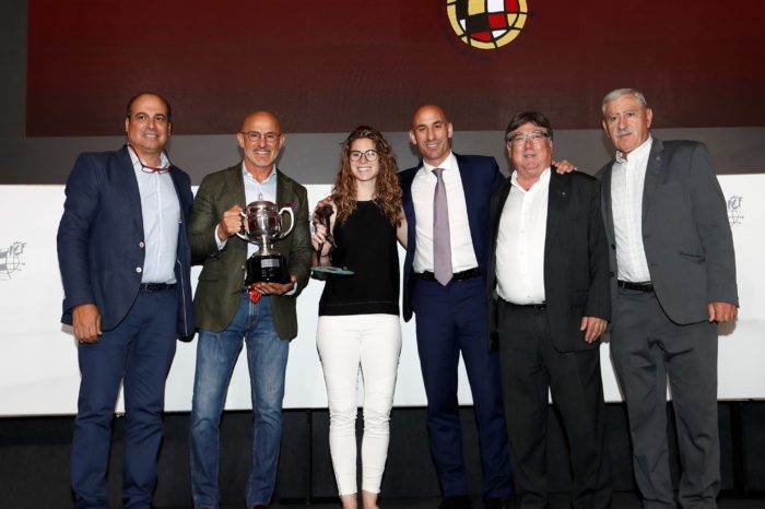 Premios a pares para el fútbol riojano