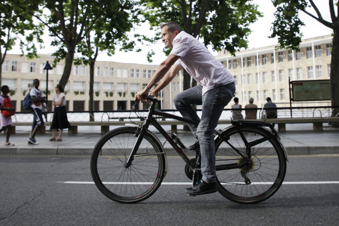 «La pasarela peatonal de Los Lirios no prioriza en las personas ni es coherente»