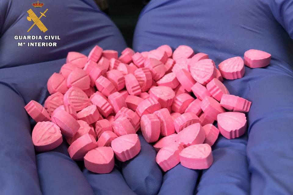 Pastillas intervenidas por la Guardia Civil. / Guardia Civil