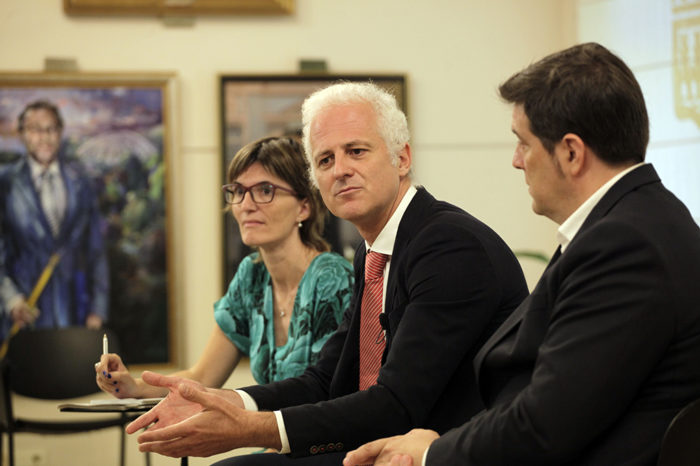 El alcalde de Logroño, satisfecho de sus primeros cien días, marcados por el diálogo