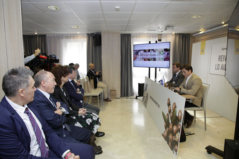 Presentación de la nueva plataforma. / Ingrid