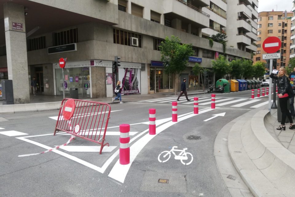 Tramo de la calle Guardia Civil que ha sido recientemente peatonalizado. / Clara Larrea