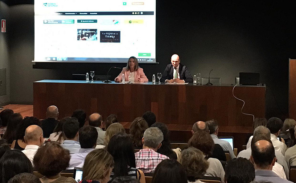 La consejera interviee en las jornadas celebradas en la finca de La Grajera. / NR