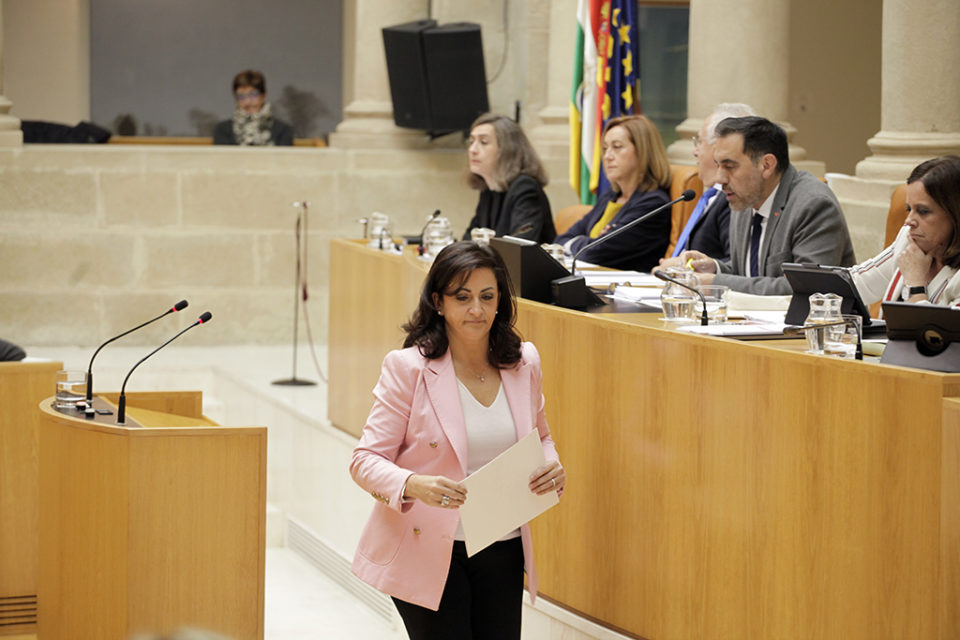 La presidenta del Gobierno, en el pleno parlamentario celebrado el jueves. / Ingrid