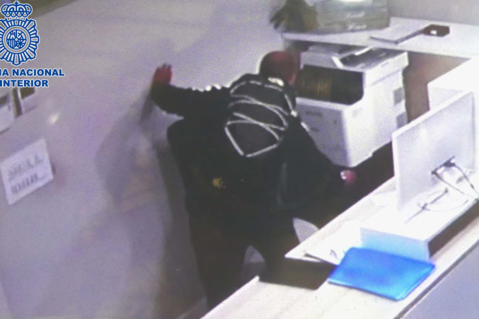 Detenido por robar a plena luz del día en un local del centro de Logroño