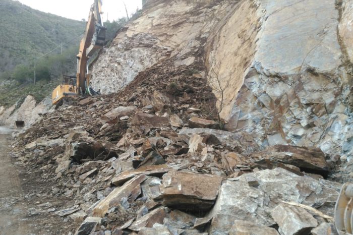 Muere un trabajador sepultado por un desprendimiento de tierra y rocas en Viniegra de Abajo