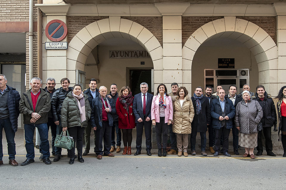 Varios miembros del Gobierno y alcaldes del entorno de Logroño se reunieron ayer en Murillo. / NR
