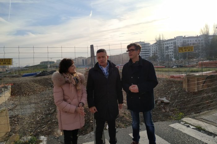 El PP critica "la opacidad y negligente gestión" del PSOE tras paralizar la obra del nudo de Vara de Rey