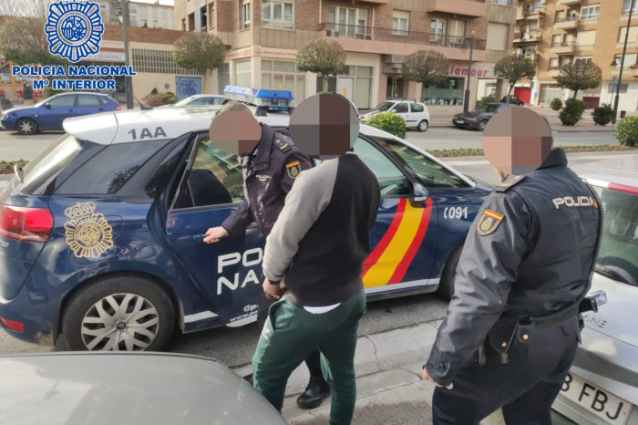 Detenido en Logroño por realizar 52 cargos fraudulentos de 5.900 euros por internet