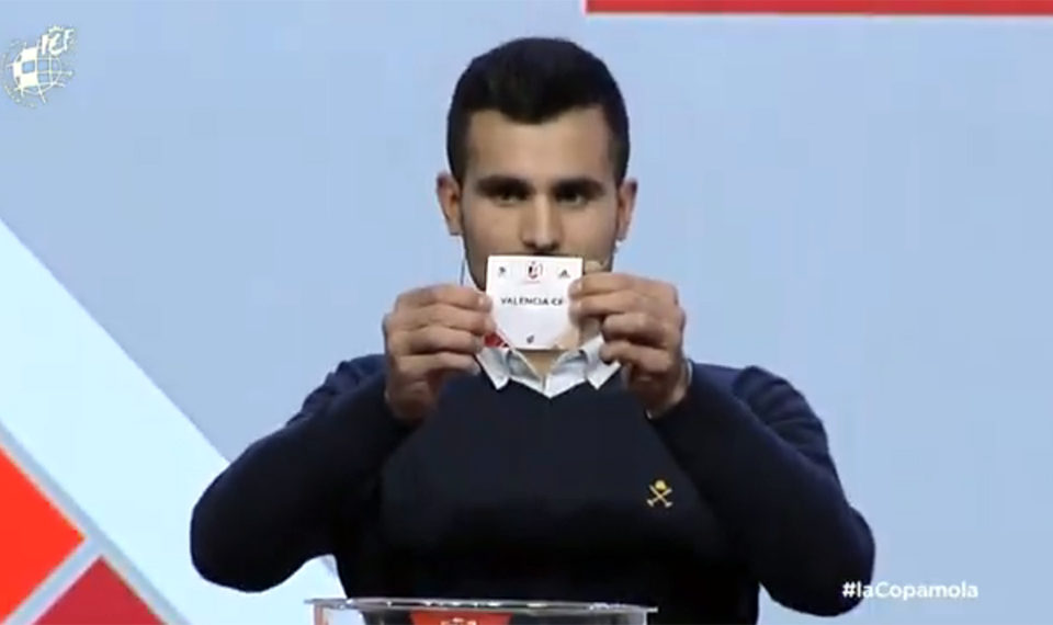 Salvador de la Cruz desvela el contrincante de la UDL durante el sorteo celebrado este martes. / NR