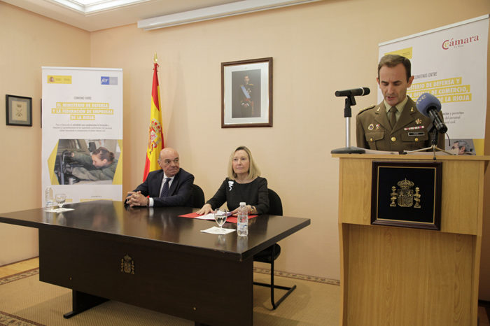 FER, Cámara y Defensa facilitan la incorporación de militares retirados al mundo laboral