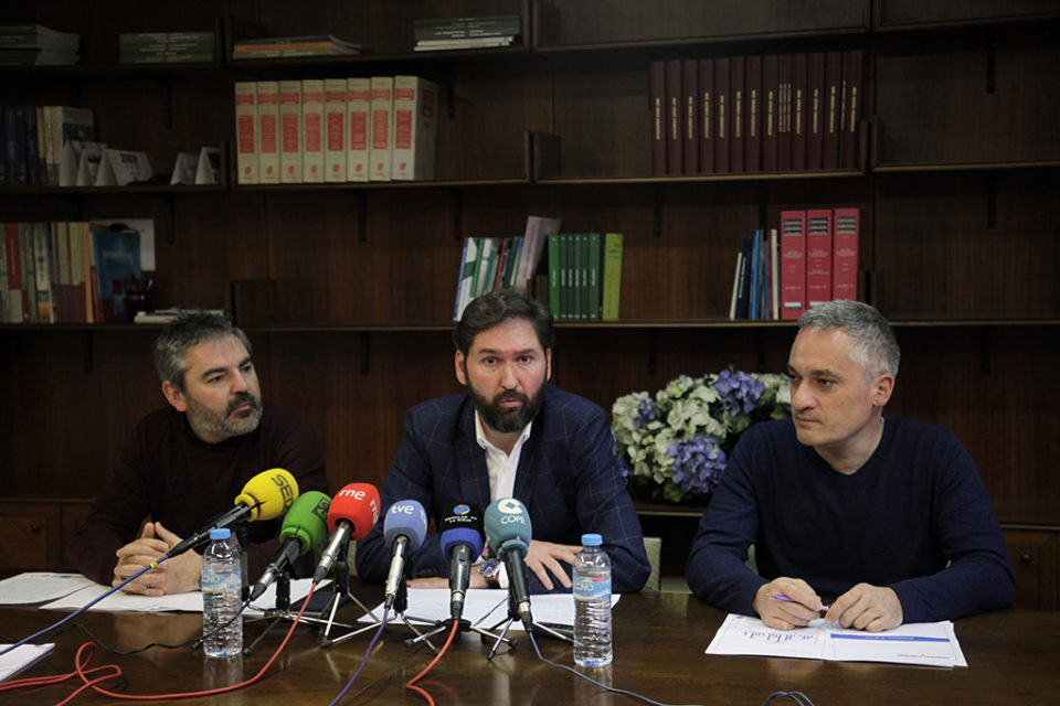 Jesús Izquierdo, Eduardo Fernández y Jorge Ruano, durante la rueda de prensa. / Ingrid