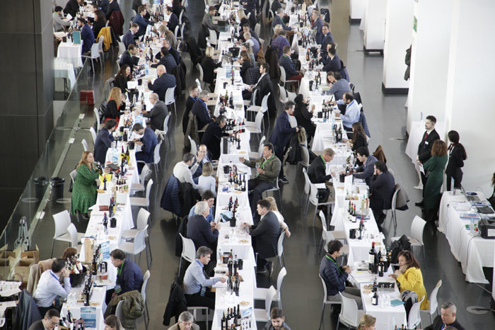 El Gobierno anuncia un aumento de las ayudas a la exportación