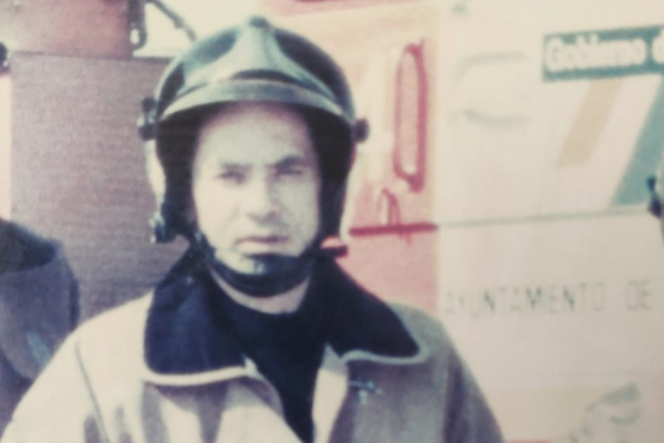El bombero fallecido, que recibirá una medalla a título póstumo. / @juntaceisrioja