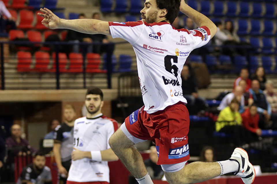 El Logroño, contra el Cuenca. / Clara Larrea