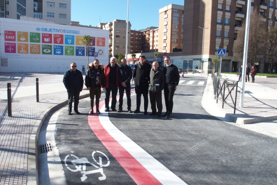 Varios concejales del equipo de Gobierno han visitado la zona tras concluir las obras. / NR