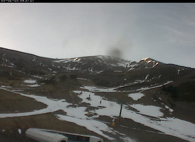 La falta de nieve en Valdezcaray reduce a 2 las pistas abiertas este lunes