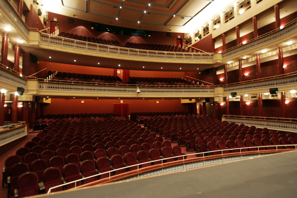 El Teatro Bretón cierra como medida para contener el coronavirus. / Ingrid