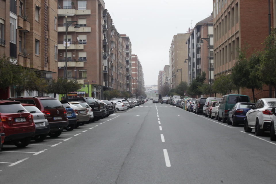 Vista general de la calle Huesca, sin doble fila. / Ingrid