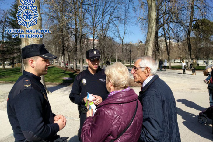 La Policía Nacional encuentra a una mujer de 84 años desorientada por el centro de Logroño