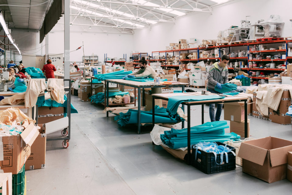 Gaimo reinventa su producción para hacer batas. / NR