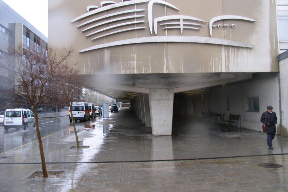Acceso principal al Hospital San Pedro de Logroño. / NR