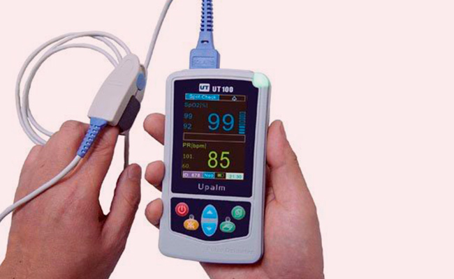 Salesianos dona 100 pulsioxímetros al Hospital San Pedro