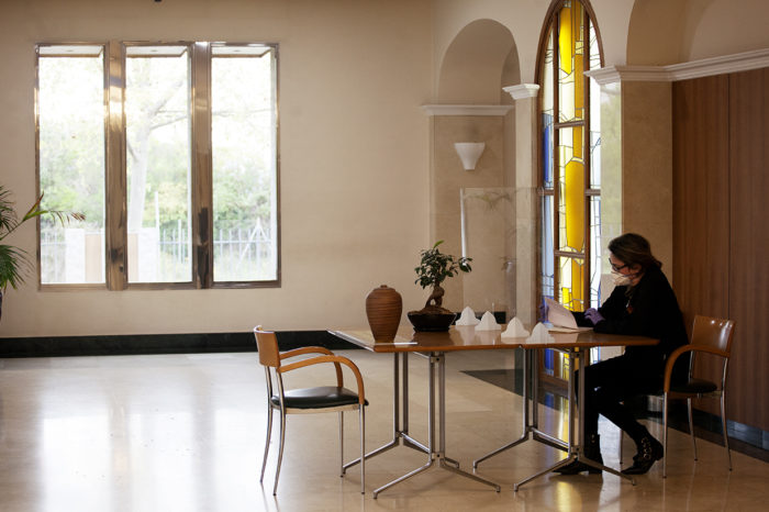 Las funerarias doblan el trabajo pero no se colapsan