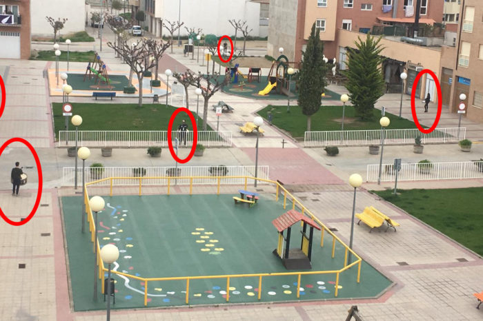 Cinco denunciados por organizar una tamborada en un parque de Autol