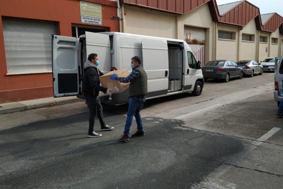 Las mascarillas destinadas a los trabajadores de La Rioja ya han llegado. / NR