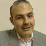 Un experto de UNIR aconseja para distinguir la información engañosa "ir más allá del titular" y recurrir "a dos fuentes"