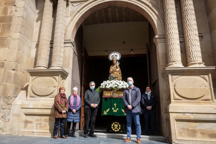 La patrona se 'asoma' a Logroño en la lucha contra el COVID-19