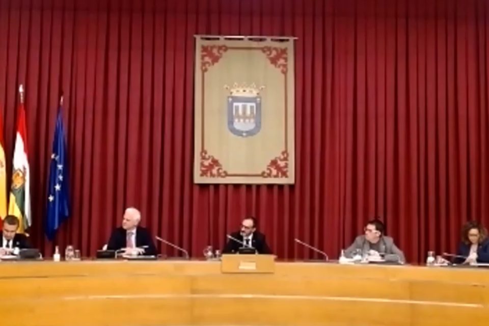 Junta de Portavoces celebrada este jueves en el Salón de Plenos del Ayuntamiento de Logroño. / NR