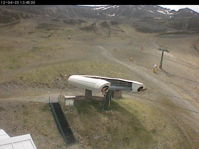 Aspecto que presentaba en pleno invierno la estación de esquí de Valdezcaray, sin nada de nieve. /Web de la estación de esquí