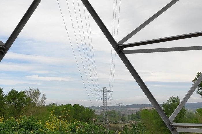 Ponen en servicio la nueva línea eléctrica entre El Sequero y Los Arcos